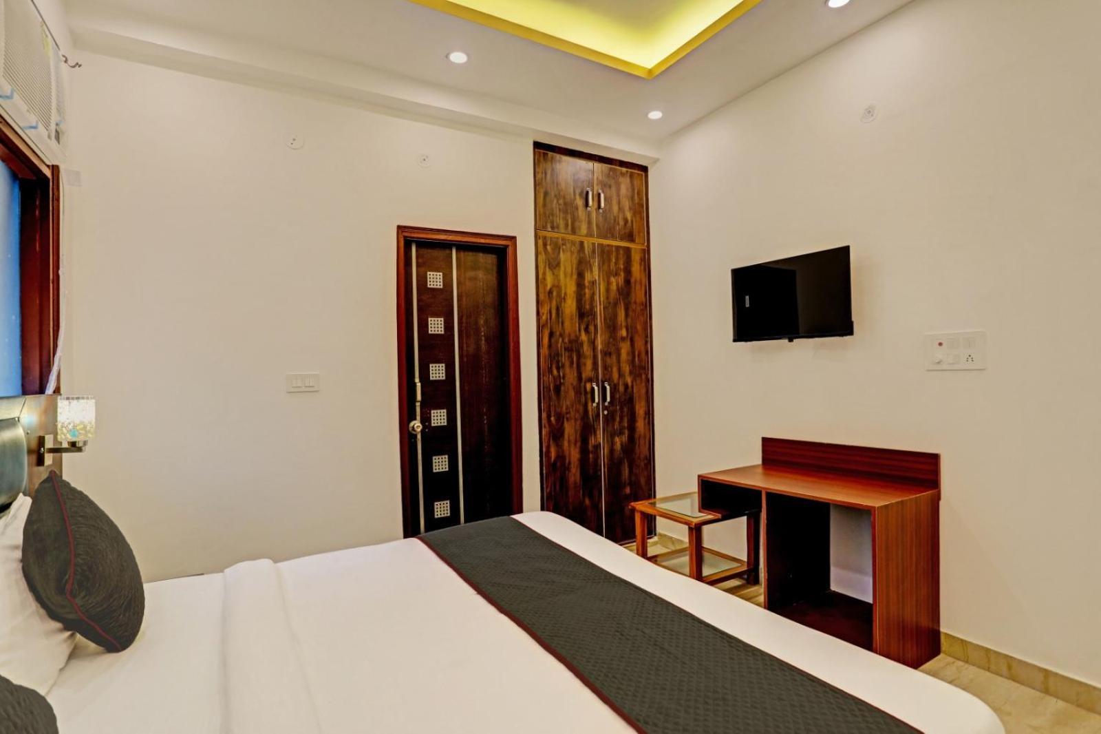 Hotel King Plaza Near Delhi Airport Нью-Делі Екстер'єр фото