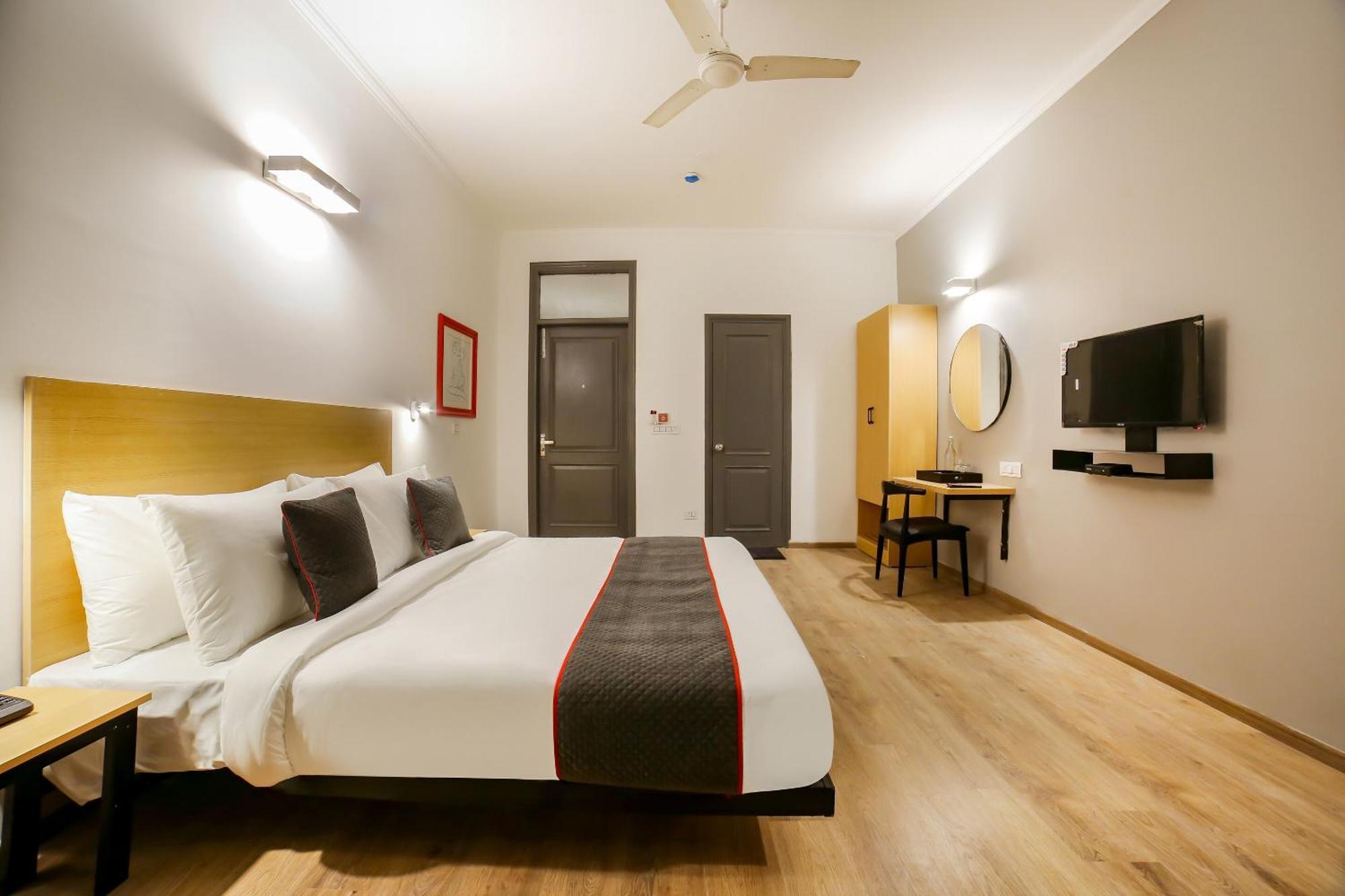 Hotel King Plaza Near Delhi Airport Нью-Делі Екстер'єр фото