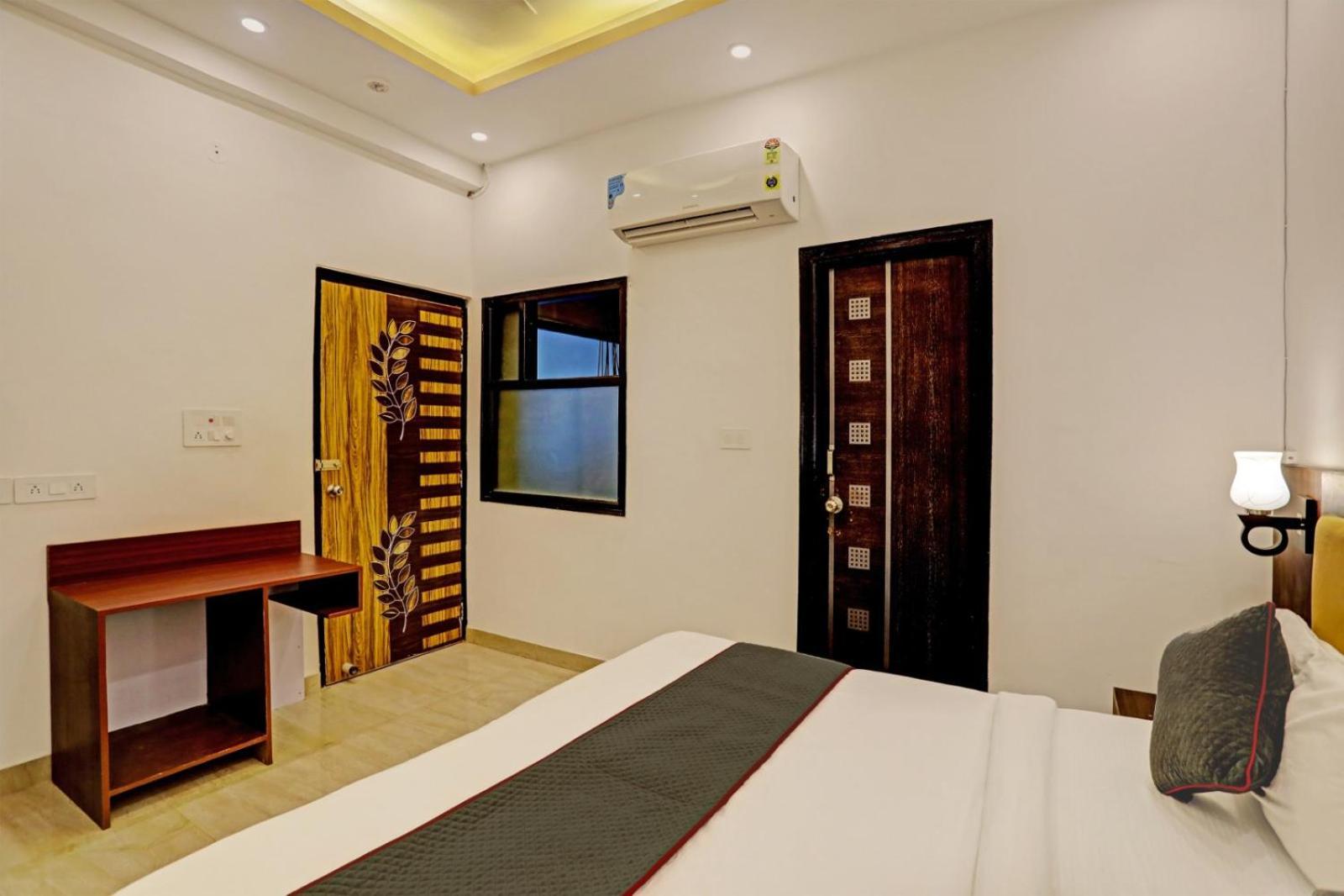 Hotel King Plaza Near Delhi Airport Нью-Делі Екстер'єр фото